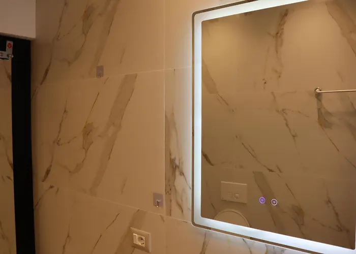 Tiranalake Luxury - Self Check-in Apartamento Tirana