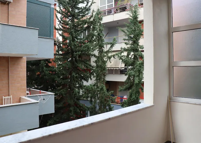 Tiranalake Luxury - Self Check-in