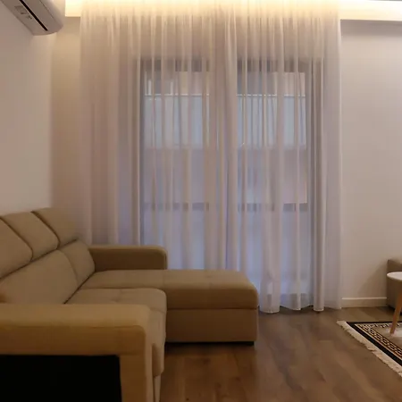 Tiranalake Luxury - Self Check-in *