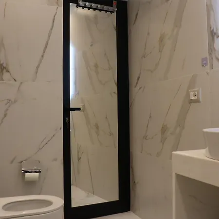 Διαμέρισμα Tiranalake Luxury - Self Check-in *