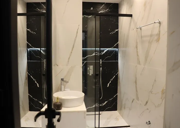 Tiranalake Luxury - Self Check-in * Tirana